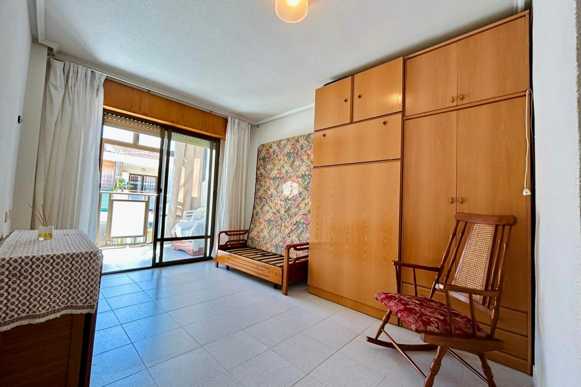 Tweedehands - Appartement / flat -
El Chaparral - Inland