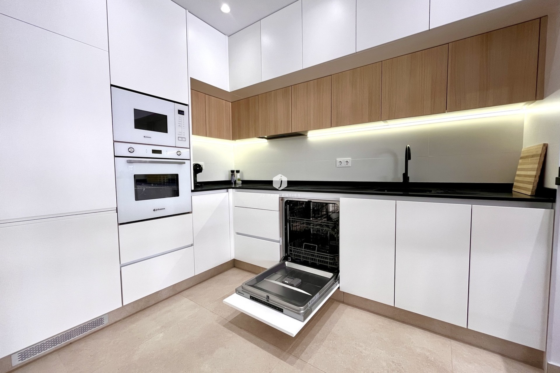 Tweedehands - Appartement / flat -
El Raso - Costa Blanca