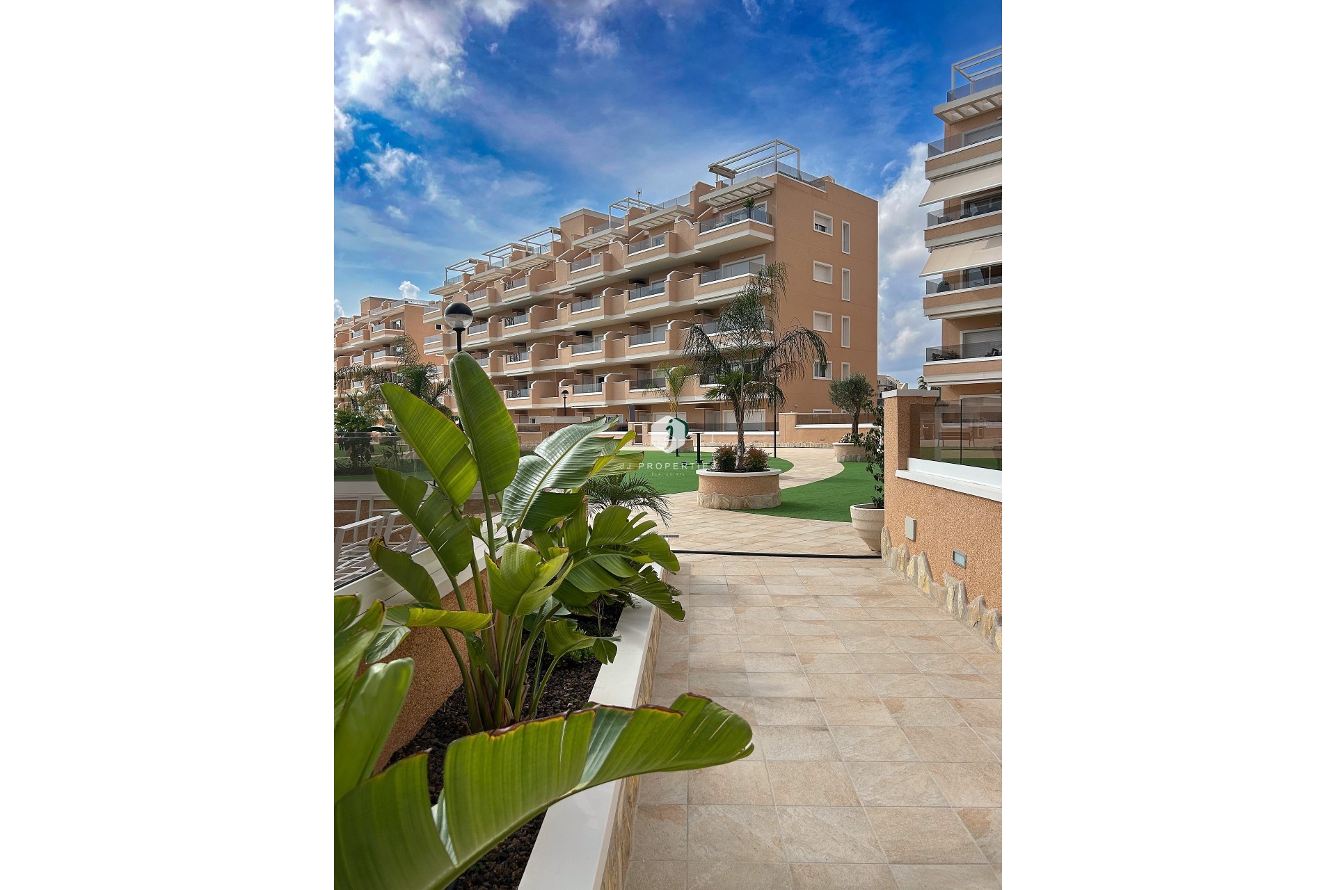 Tweedehands - Appartement / flat -
El Raso - Costa Blanca