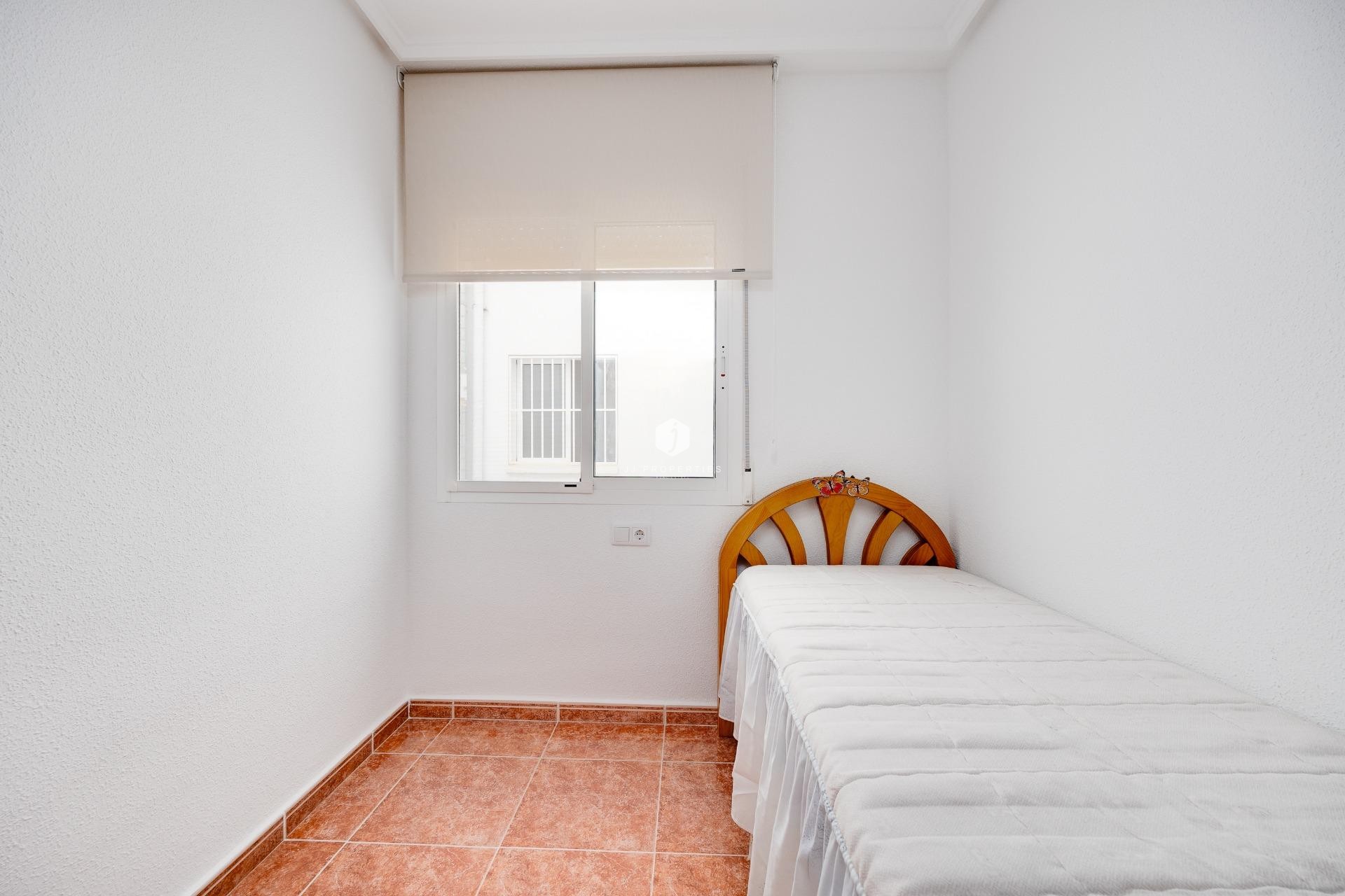 Tweedehands - Appartement / flat -
Guardamar del Segura - Pueblo