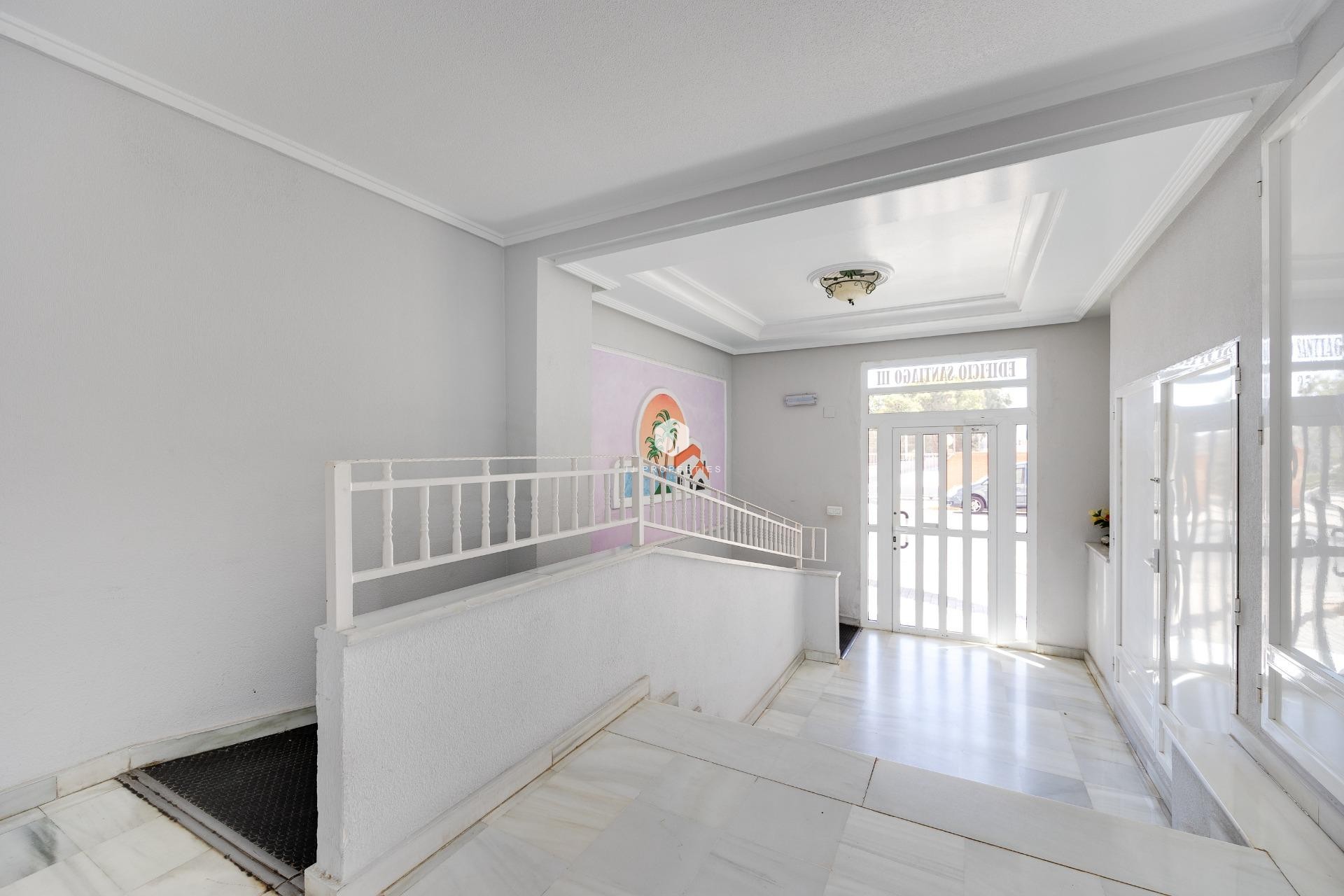 Tweedehands - Appartement / flat -
Guardamar del Segura - Pueblo