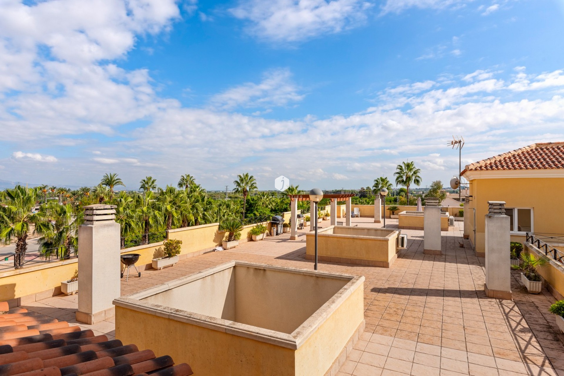 Tweedehands - Appartement / flat -
Jacarilla - Inland
