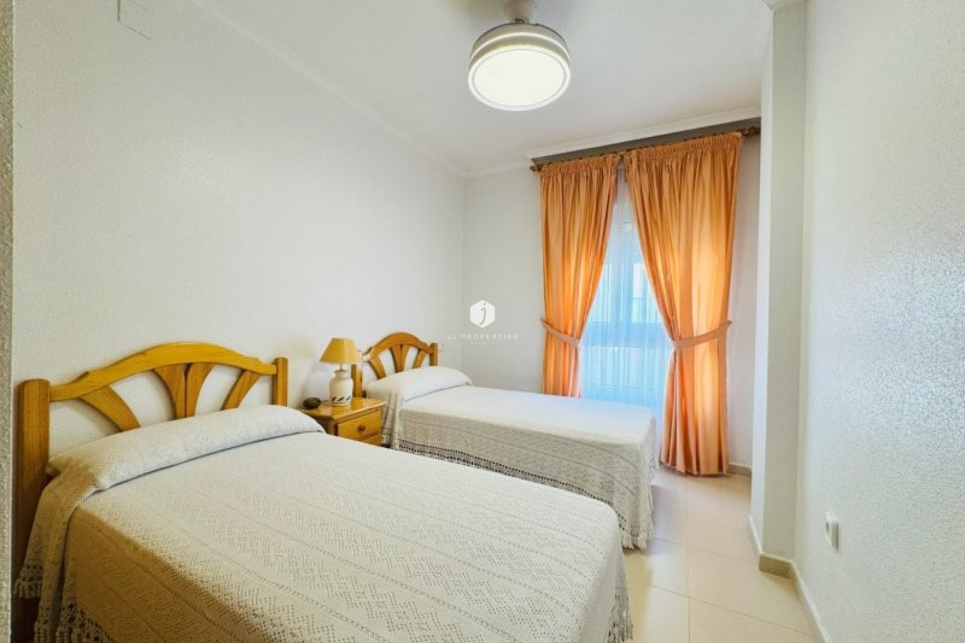Tweedehands - Appartement / flat -
La Mata - Costa Blanca