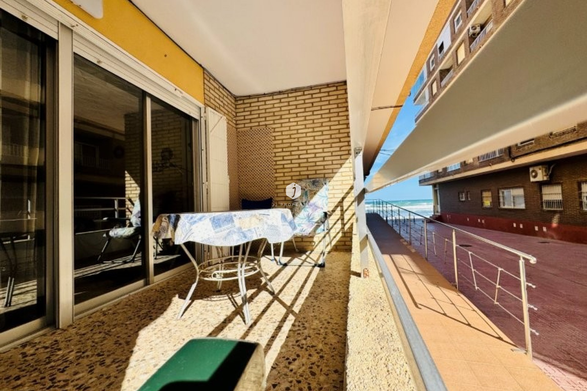 Tweedehands - Appartement / flat -
La Mata - Costa Blanca