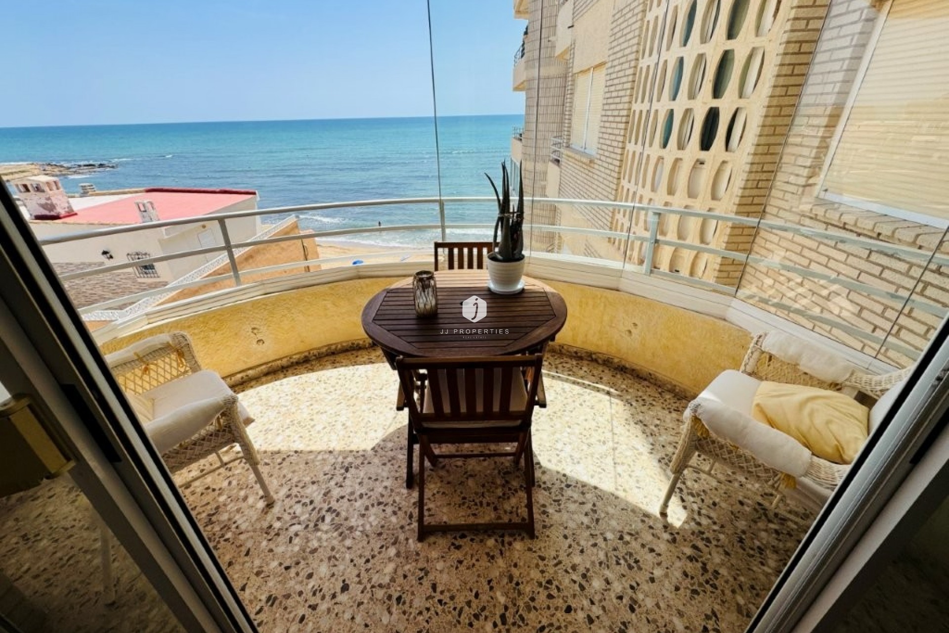 Tweedehands - Appartement / flat -
La Mata - Costa Blanca