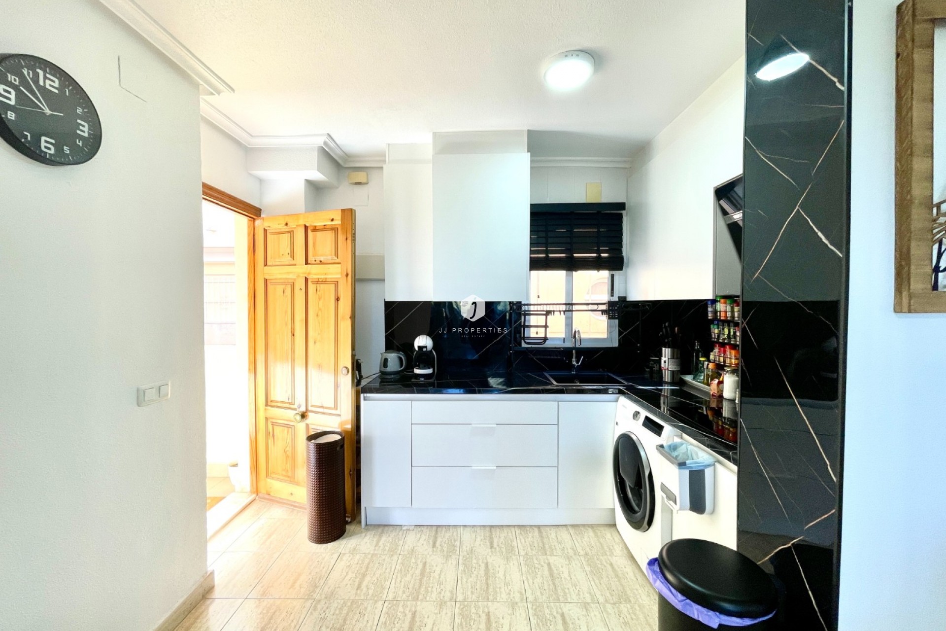Tweedehands - Appartement / flat -
La Siesta - Costa Blanca