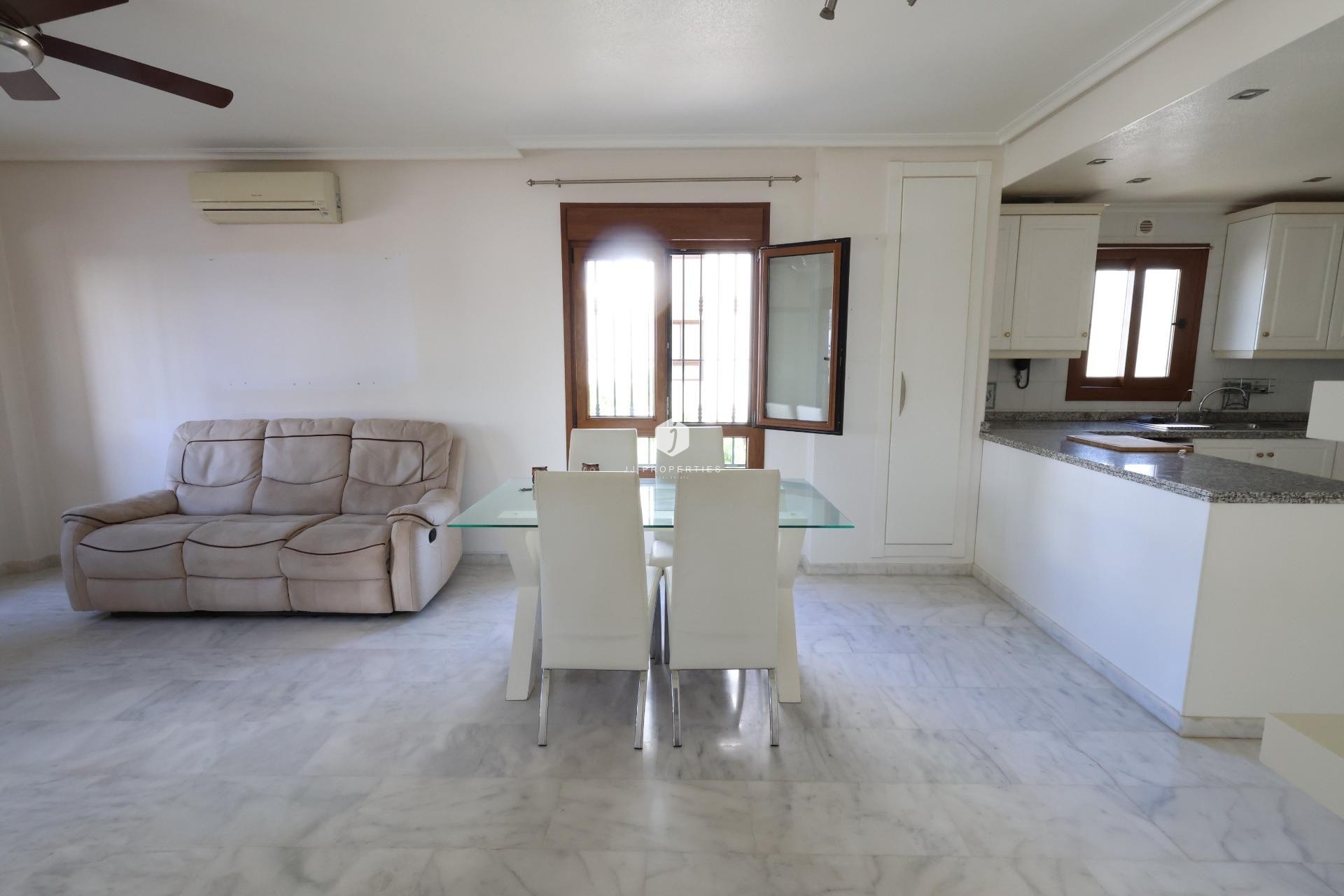 Tweedehands - Appartement / flat -
Orihuela Costa - Costa Blanca