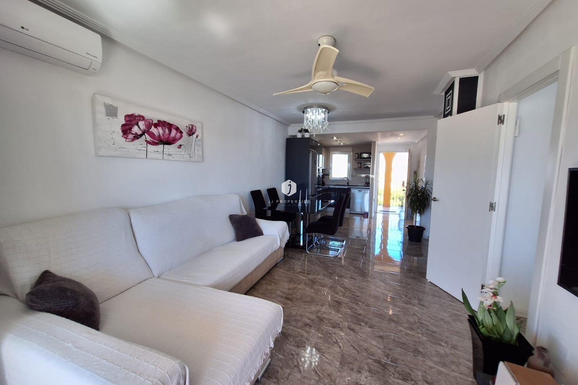 Tweedehands - Appartement / flat -
Orihuela Costa - La Zenia