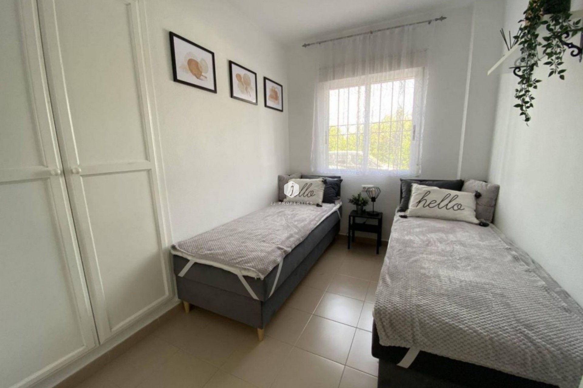 Tweedehands - Appartement / flat -
Playa De Los Naufragos - Costa Blanca