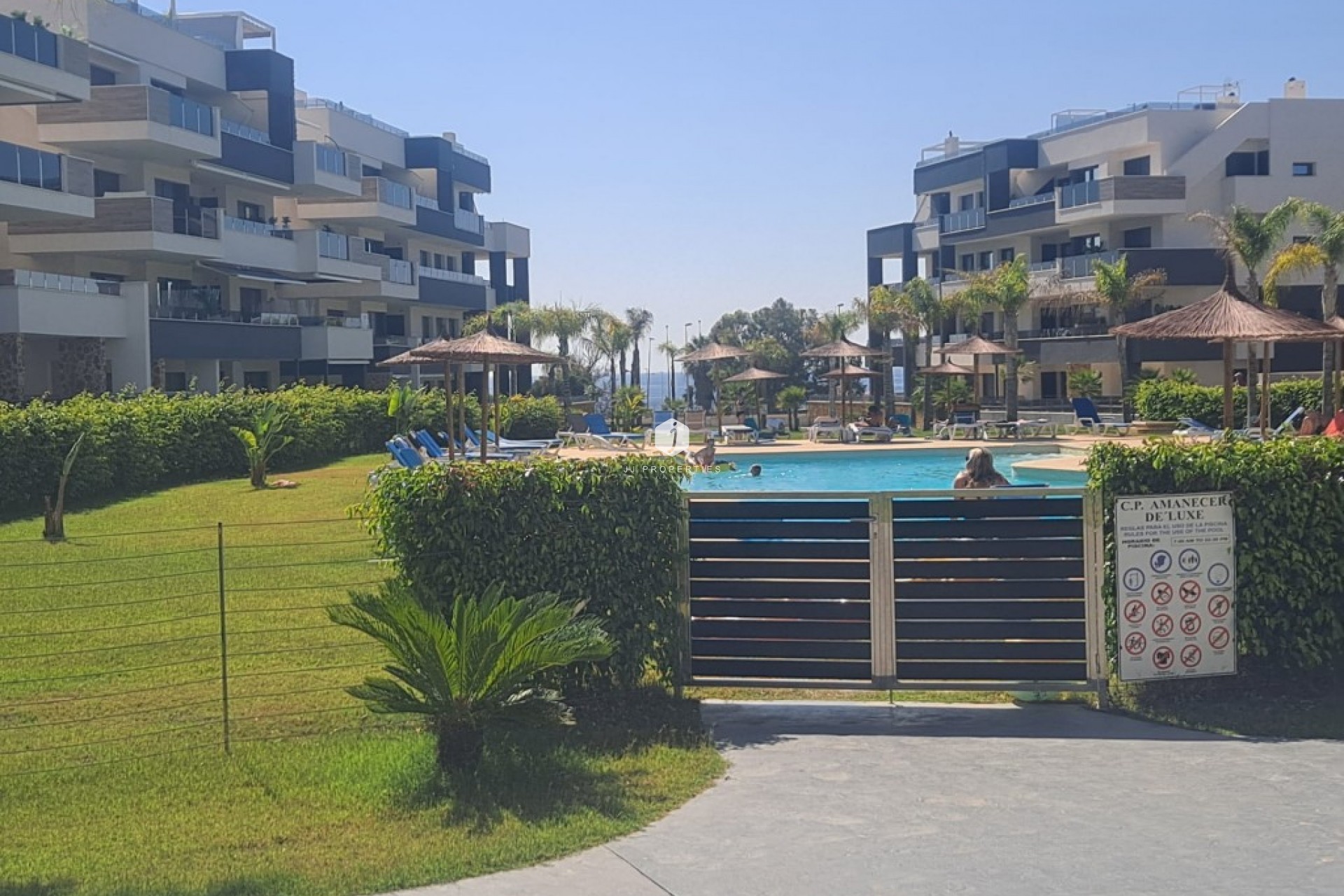 Tweedehands - Appartement / flat -
Playa Flamenca - Costa Blanca