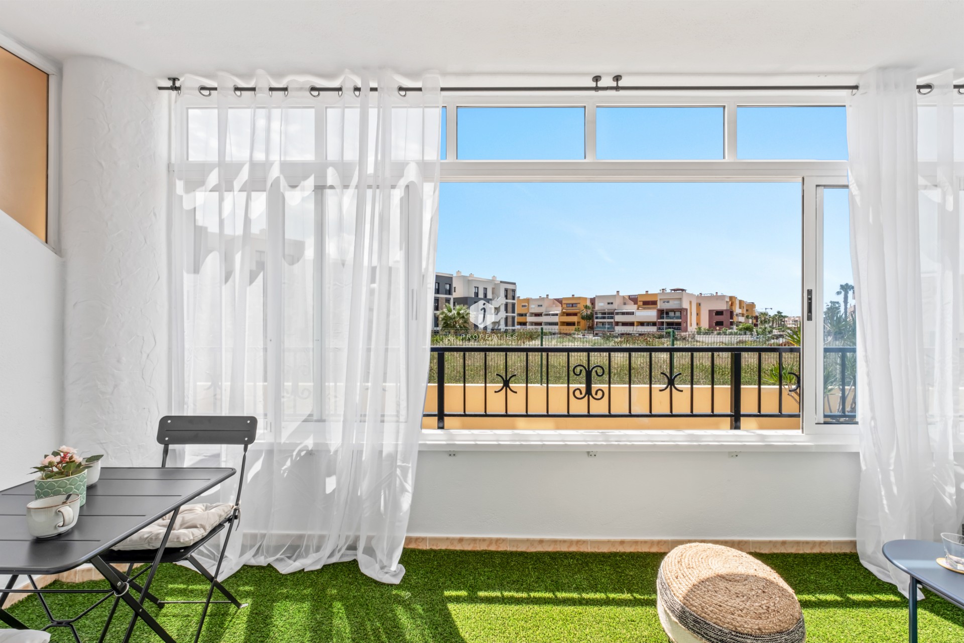 Tweedehands - Appartement / flat -
Playa Flamenca - Costa Blanca