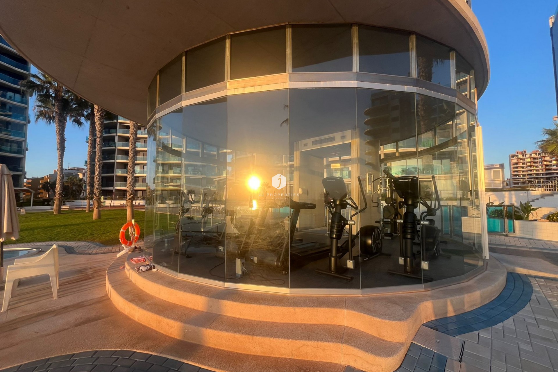 Tweedehands - Appartement / flat -
Punta Prima - Costa Blanca