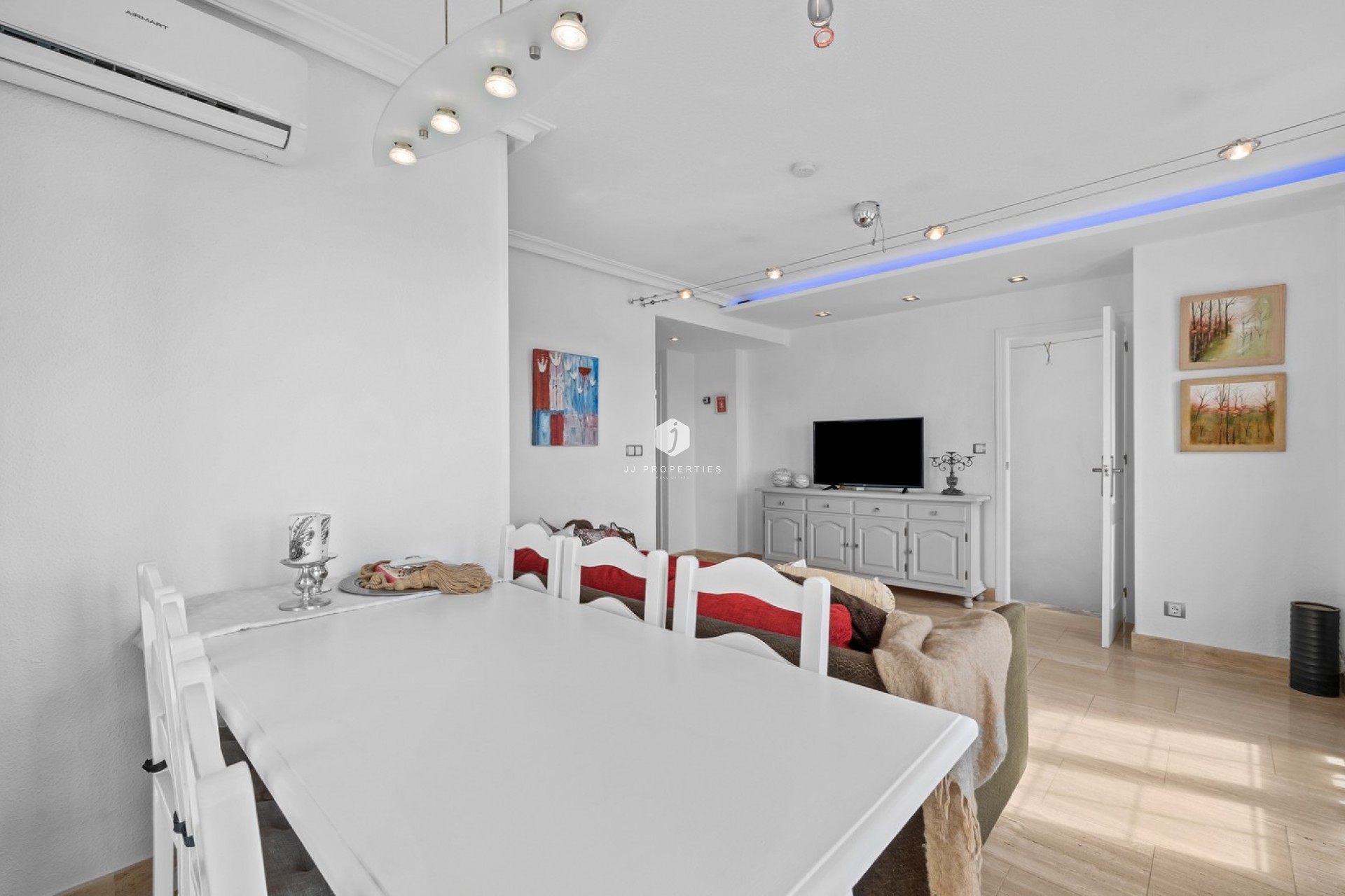 Tweedehands - Appartement / flat -
Punta Prima - Costa Blanca