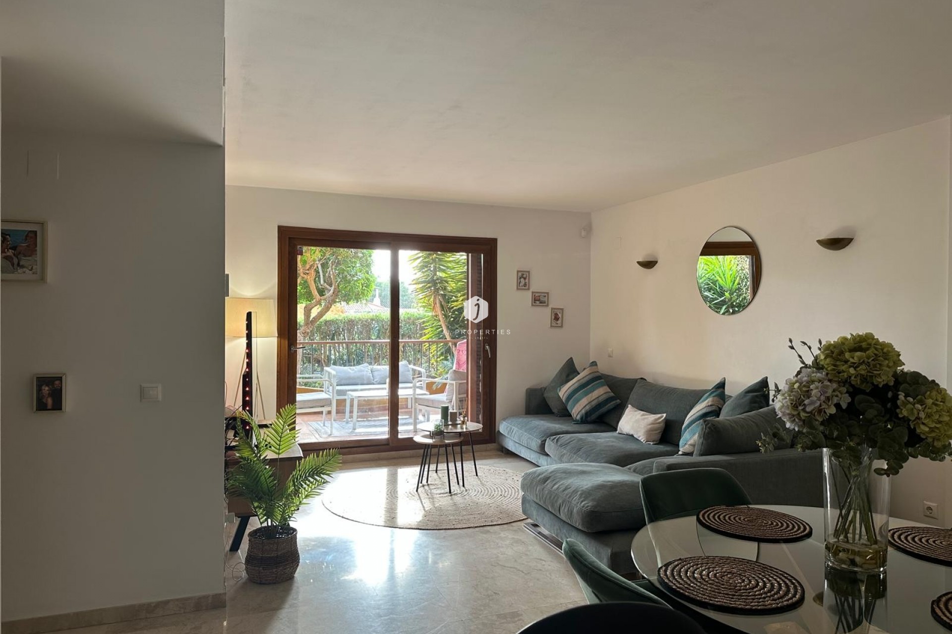 Tweedehands - Appartement / flat -
Punta Prima - Costa Blanca