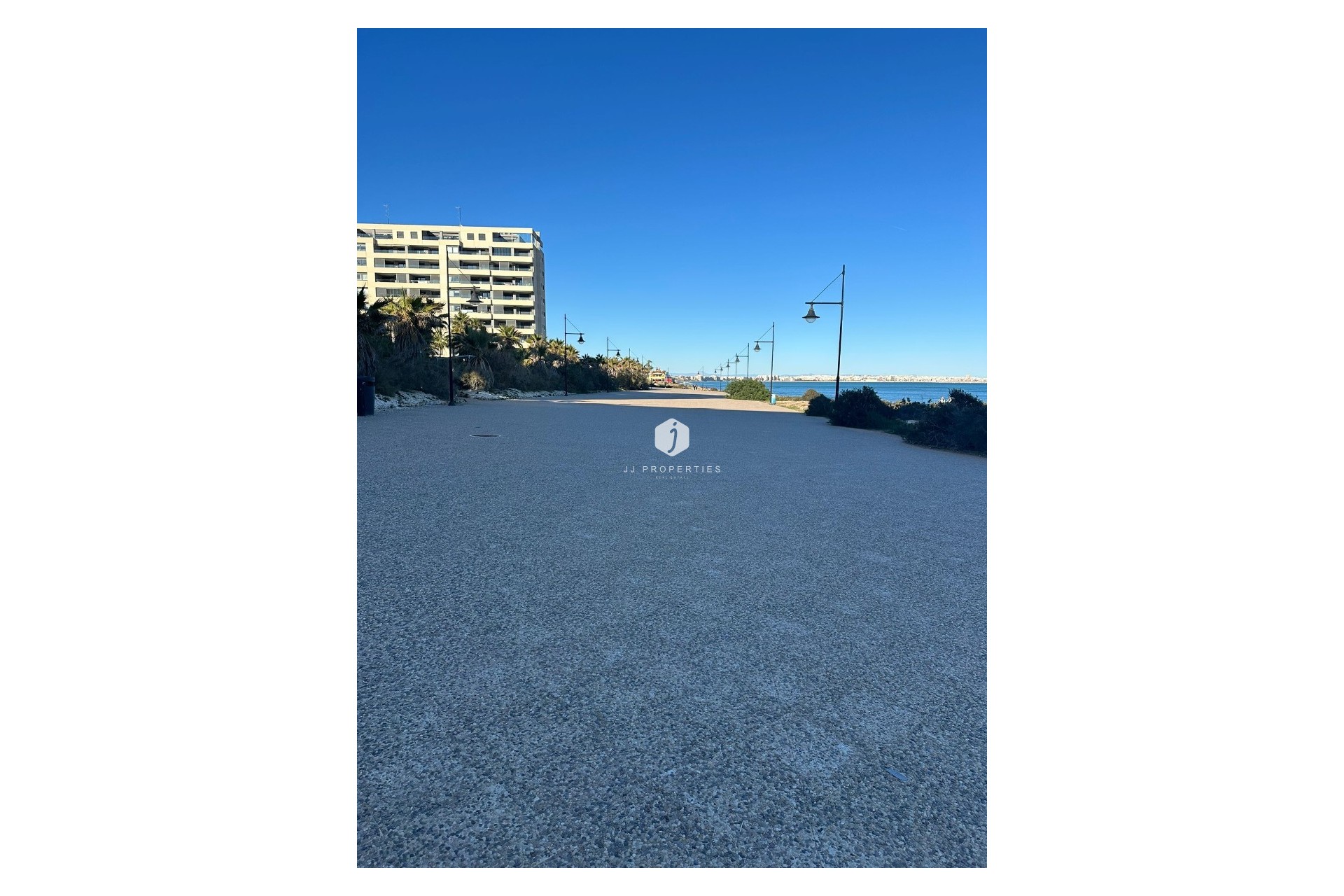 Tweedehands - Appartement / flat -
Punta Prima - Costa Blanca