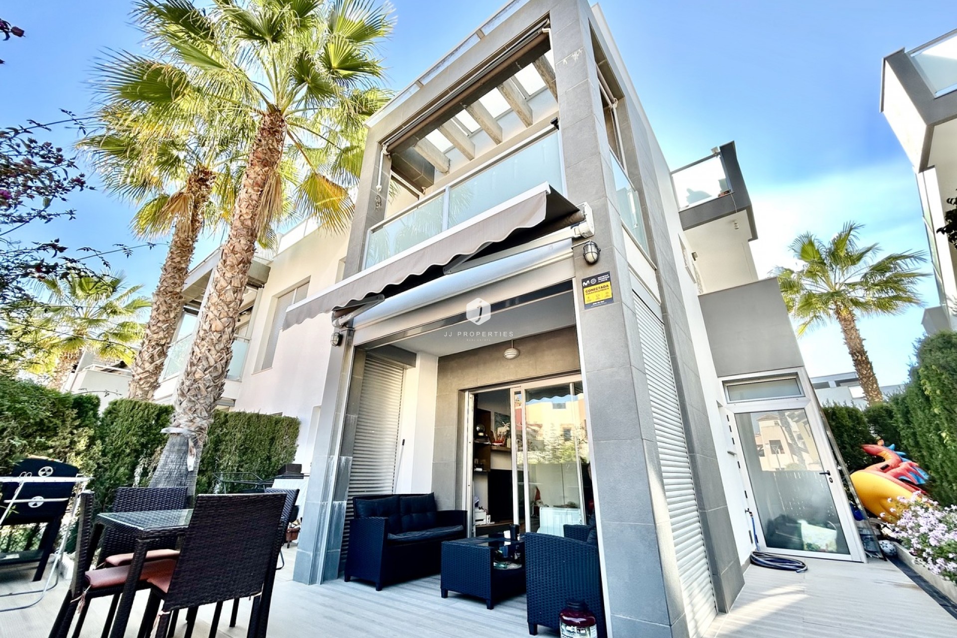 Tweedehands - Appartement / flat -
Punta Prima - Costa Blanca