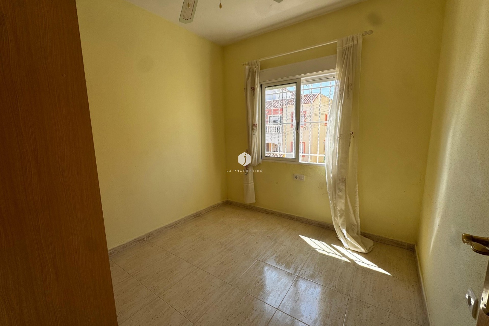 Tweedehands - Appartement / flat -
San Miguel de Salinas - Inland