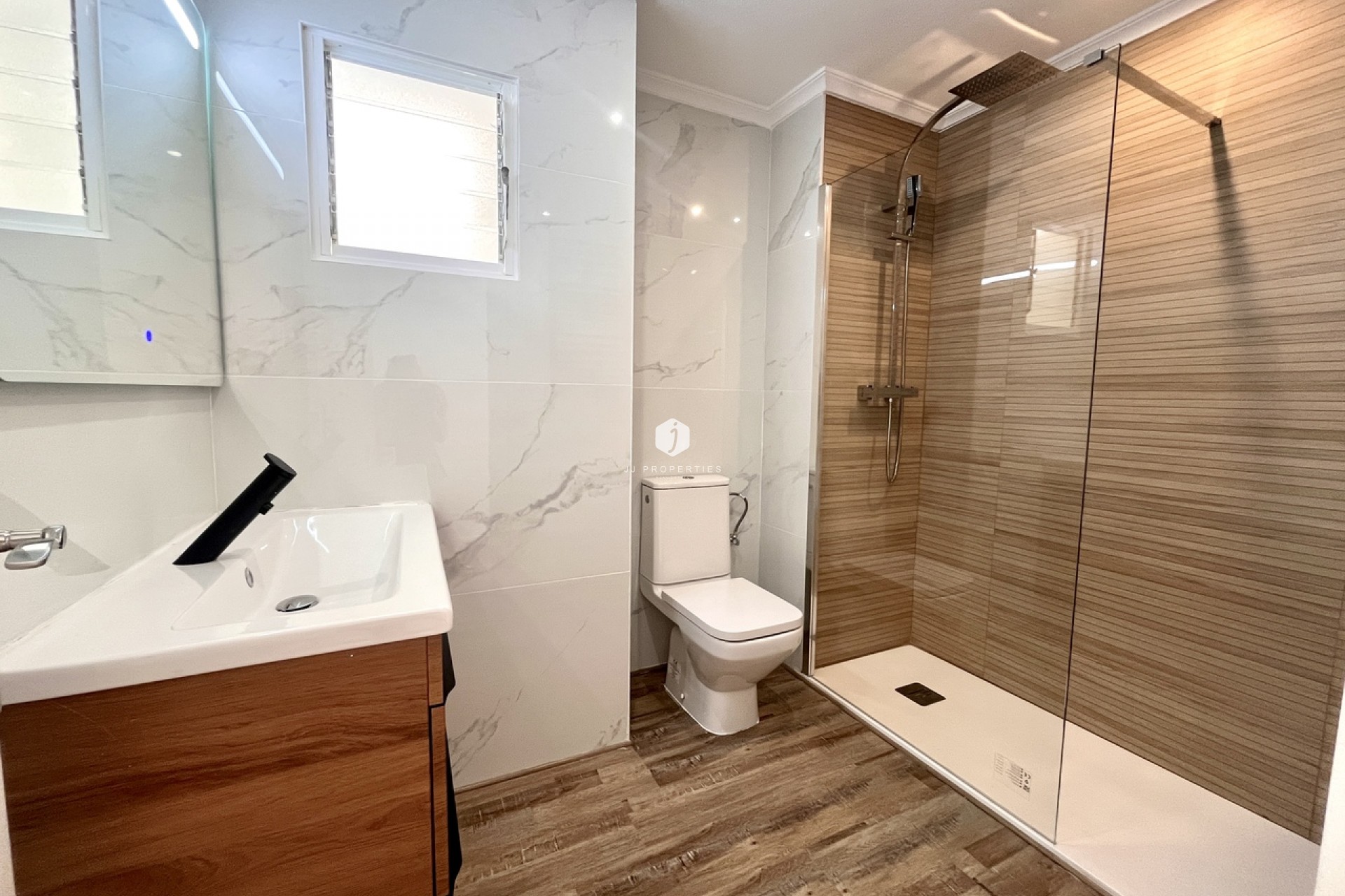 Tweedehands - Appartement / flat -
San Miguel de Salinas - Inland