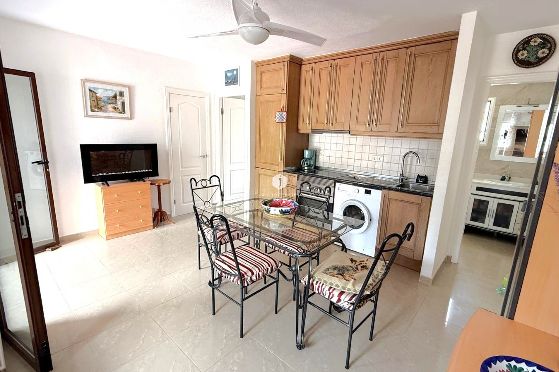 Tweedehands - Appartement / flat -
San Miguel de Salinas - Inland