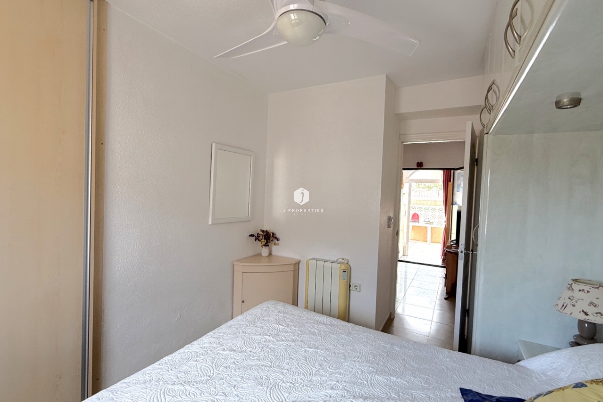 Tweedehands - Appartement / flat -
San Miguel de Salinas - Inland