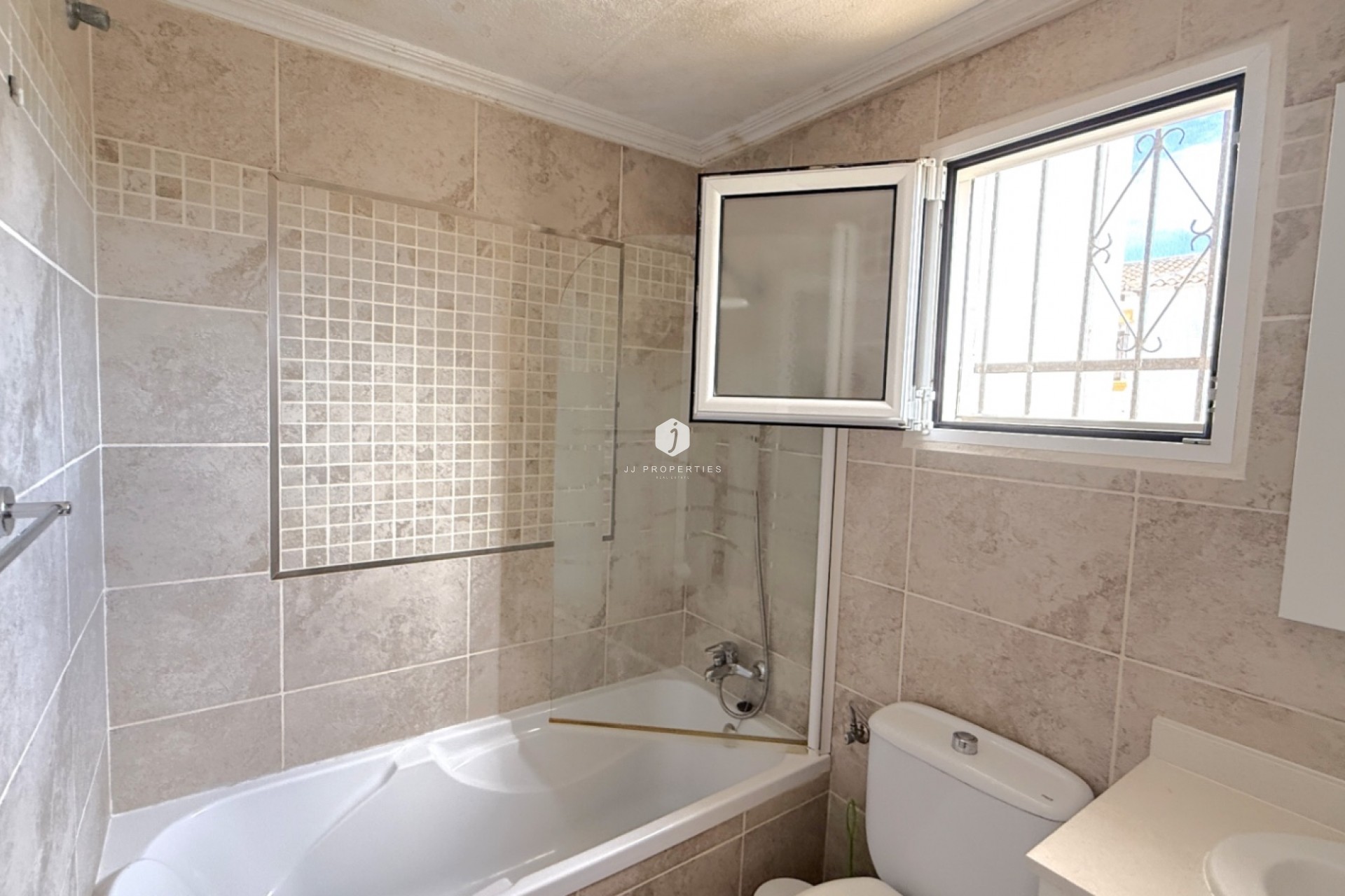 Tweedehands - Appartement / flat -
San Miguel de Salinas - Inland