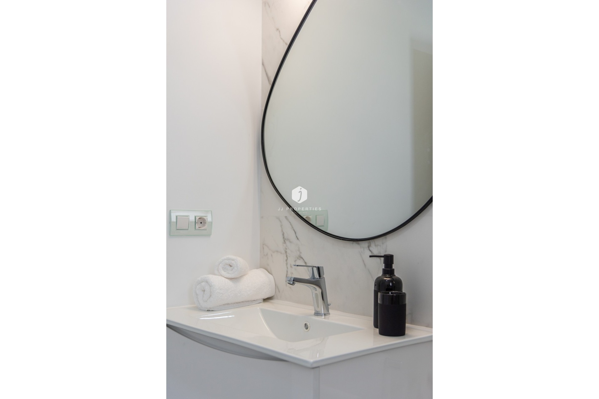 Tweedehands - Appartement / flat -
San Miguel de Salinas - Inland