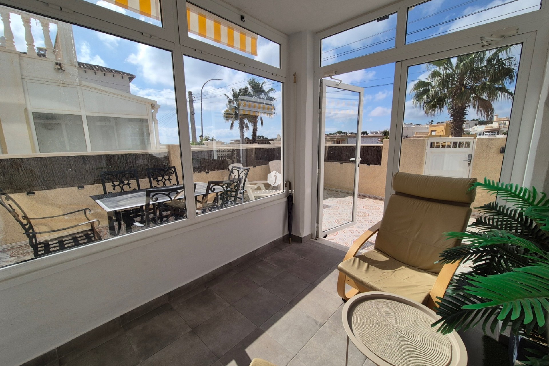 Tweedehands - Appartement / flat -
San Miguel de Salinas - Inland