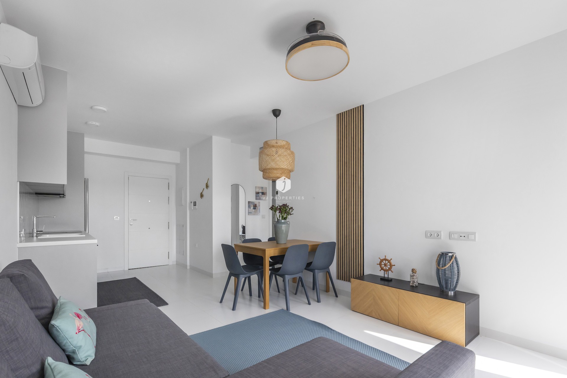 Tweedehands - Appartement / flat -
San Miguel de Salinas - Inland