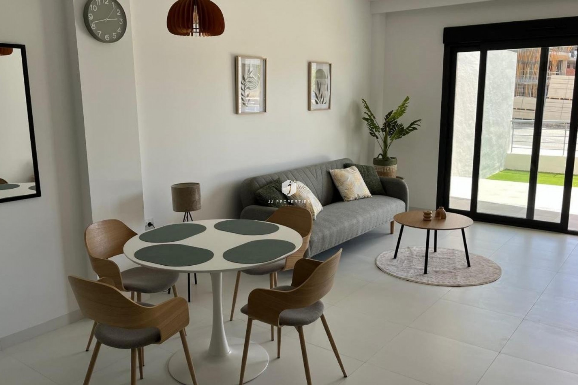 Tweedehands - Appartement / flat -
San Miguel de Salinas - Inland