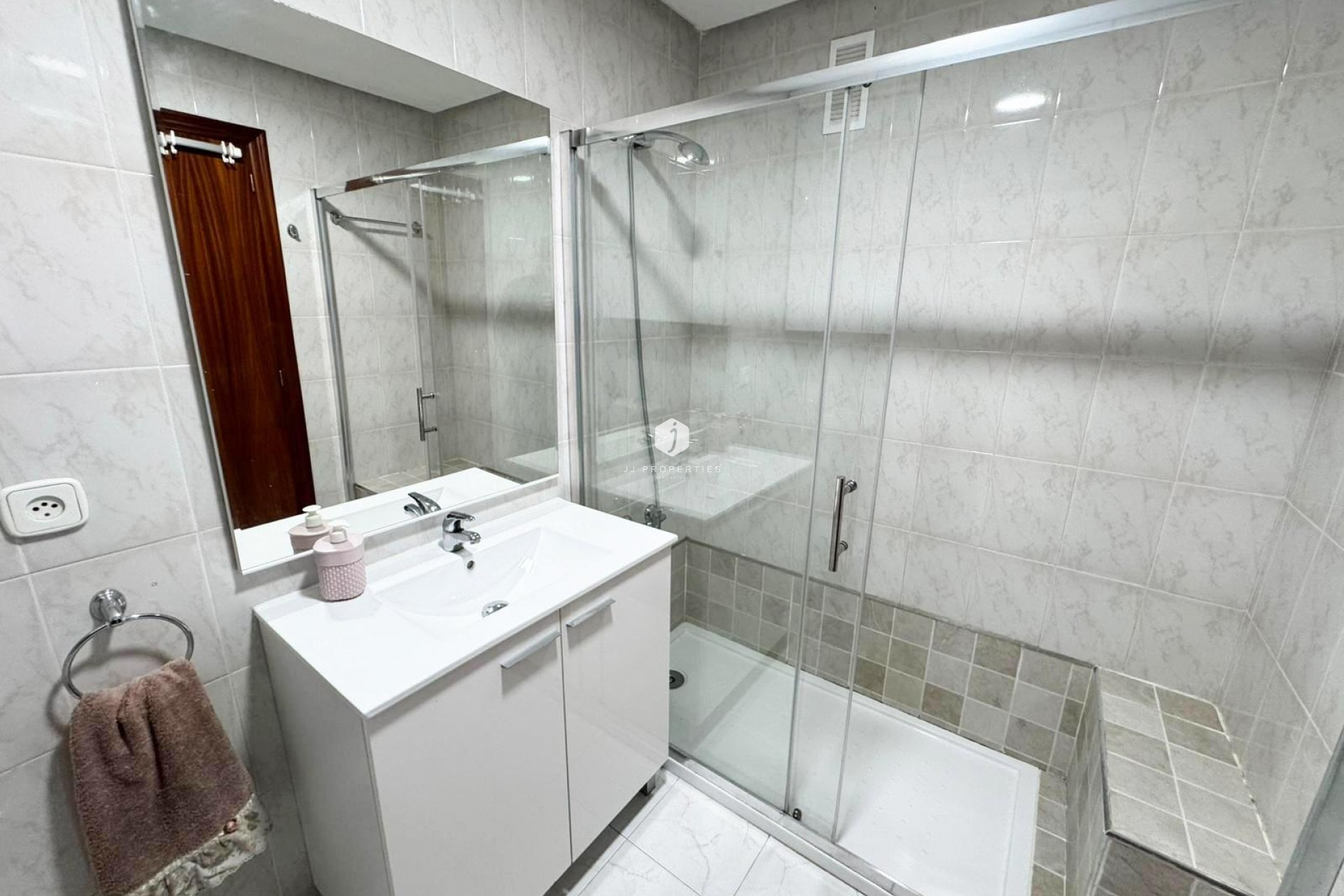 Tweedehands - Appartement / flat -
San Miguel de Salinas - Inland