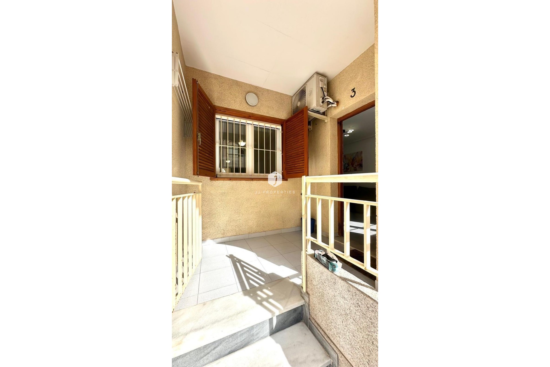 Tweedehands - Appartement / flat -
Torrevieja - Acequion