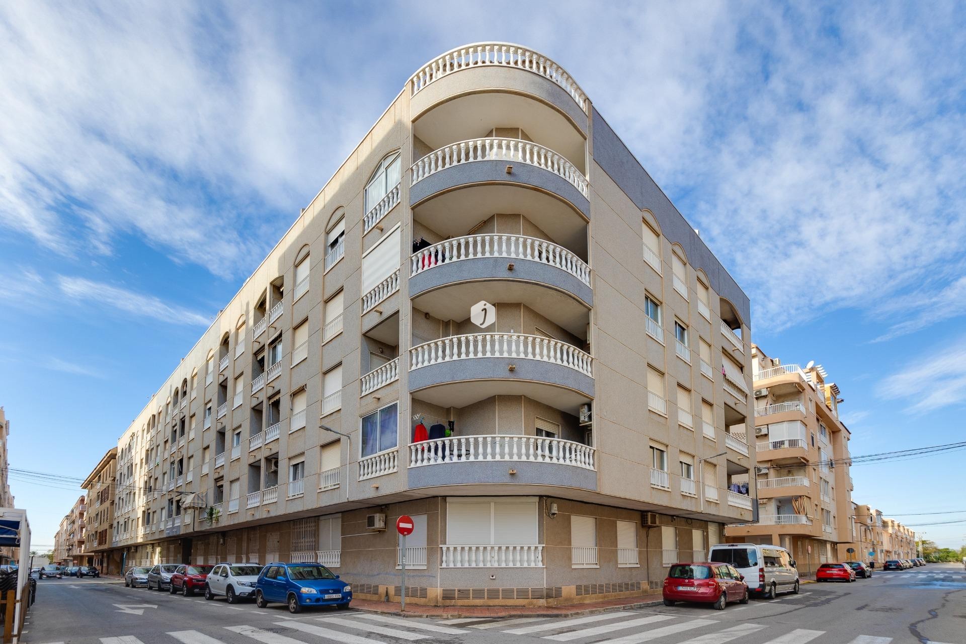 Tweedehands - Appartement / flat -
Torrevieja - Acequion