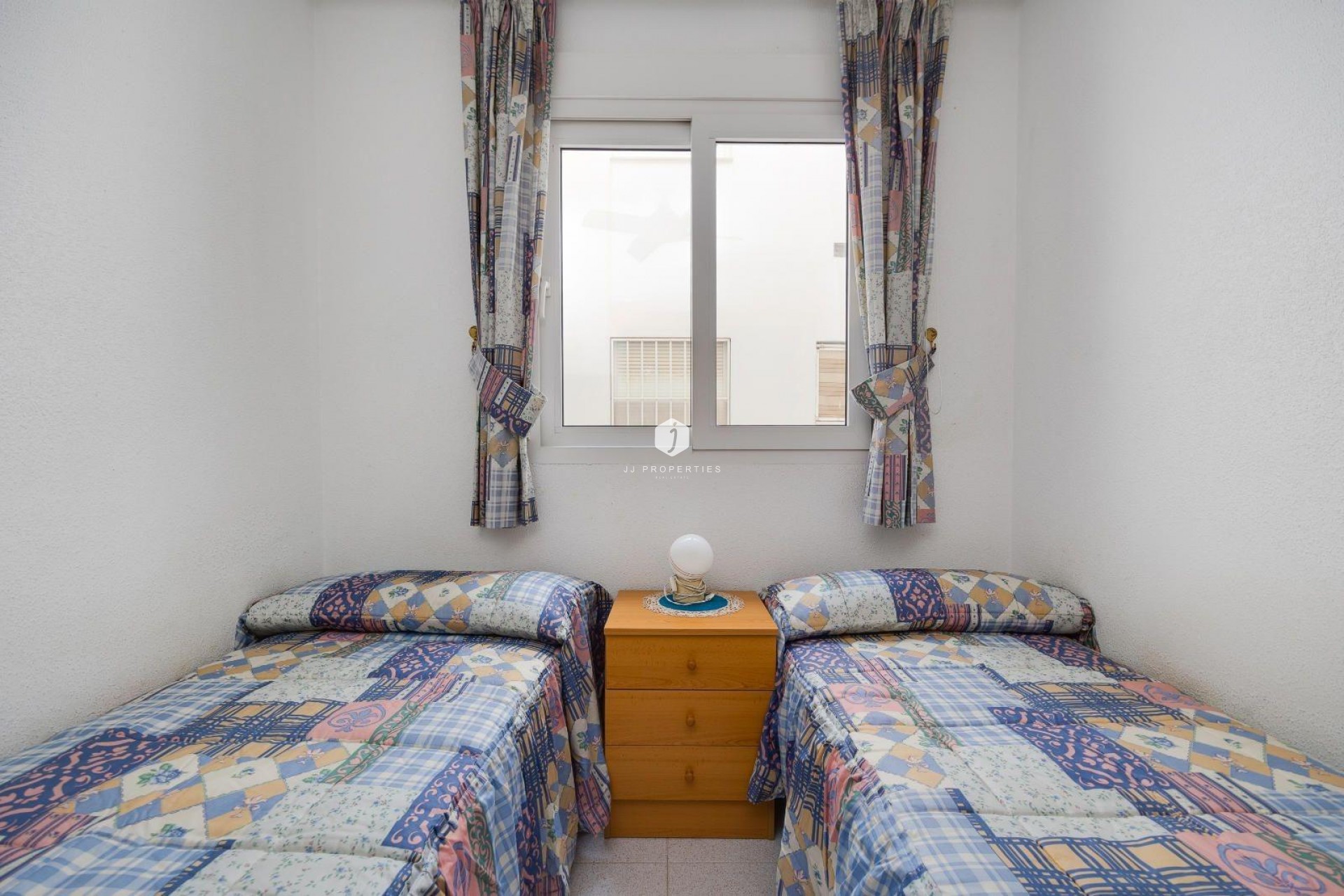 Tweedehands - Appartement / flat -
Torrevieja - Acequion