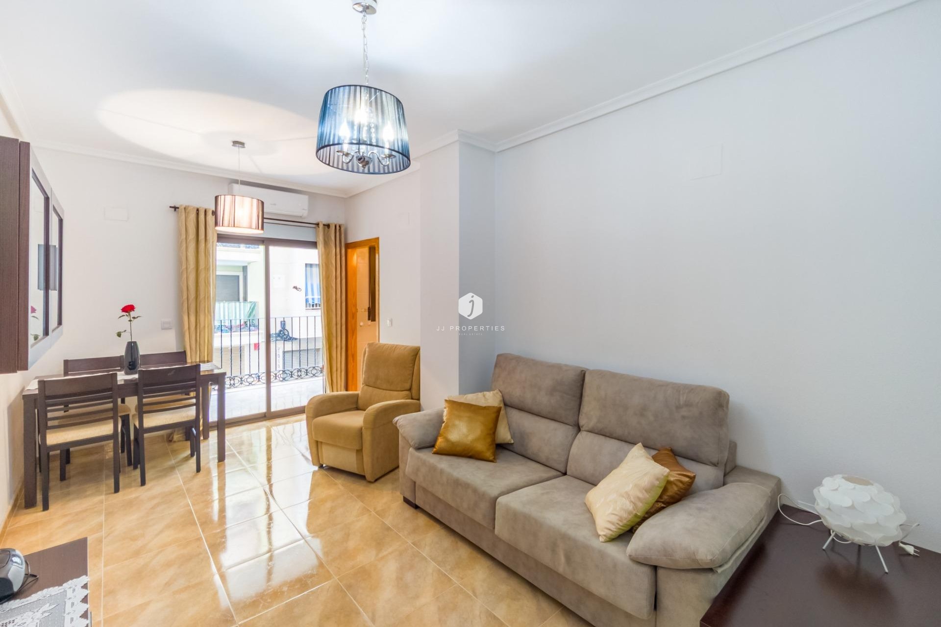 Tweedehands - Appartement / flat -
Torrevieja - Acequion