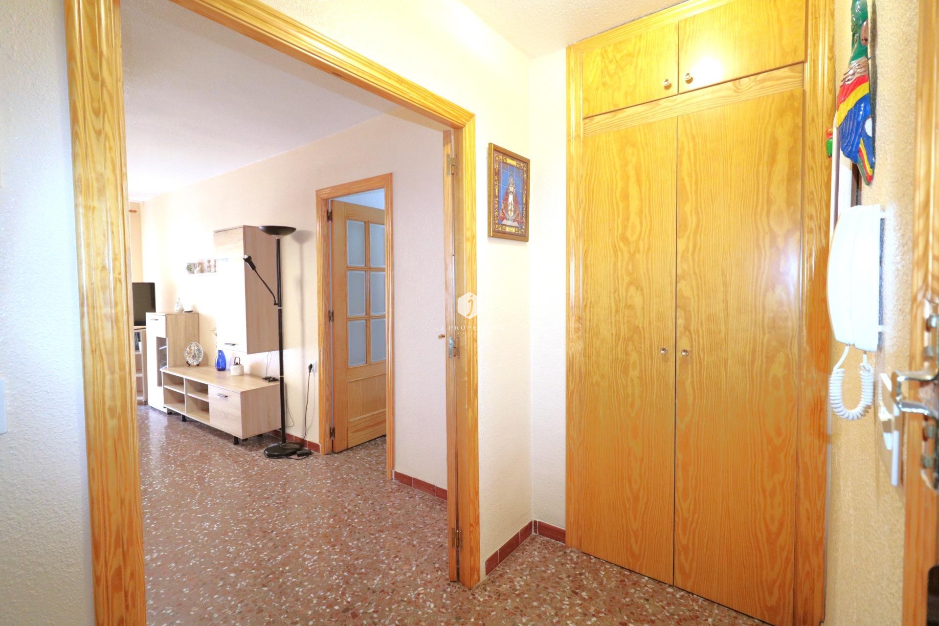 Tweedehands - Appartement / flat -
Torrevieja - Acequion