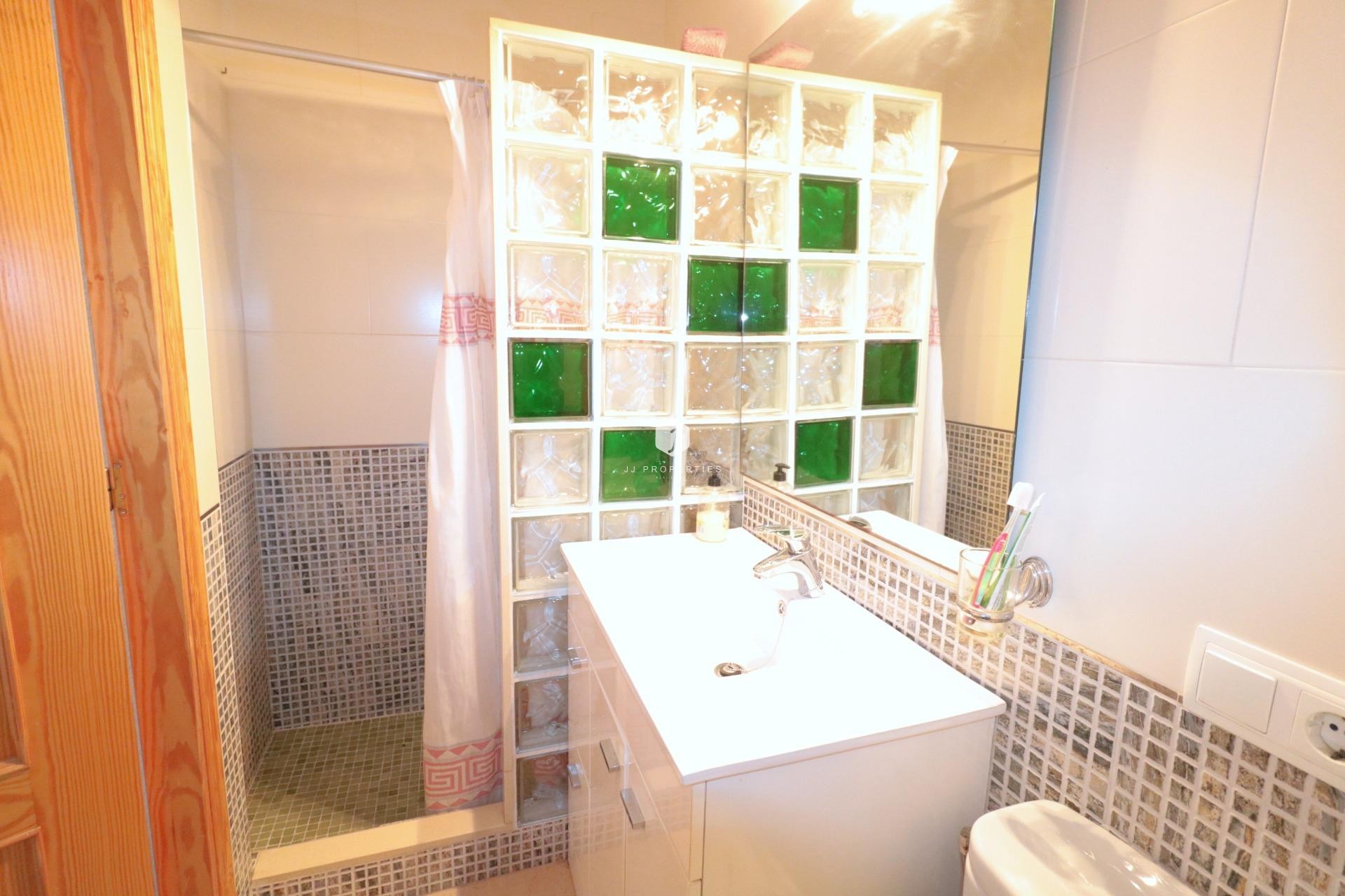 Tweedehands - Appartement / flat -
Torrevieja - Acequion