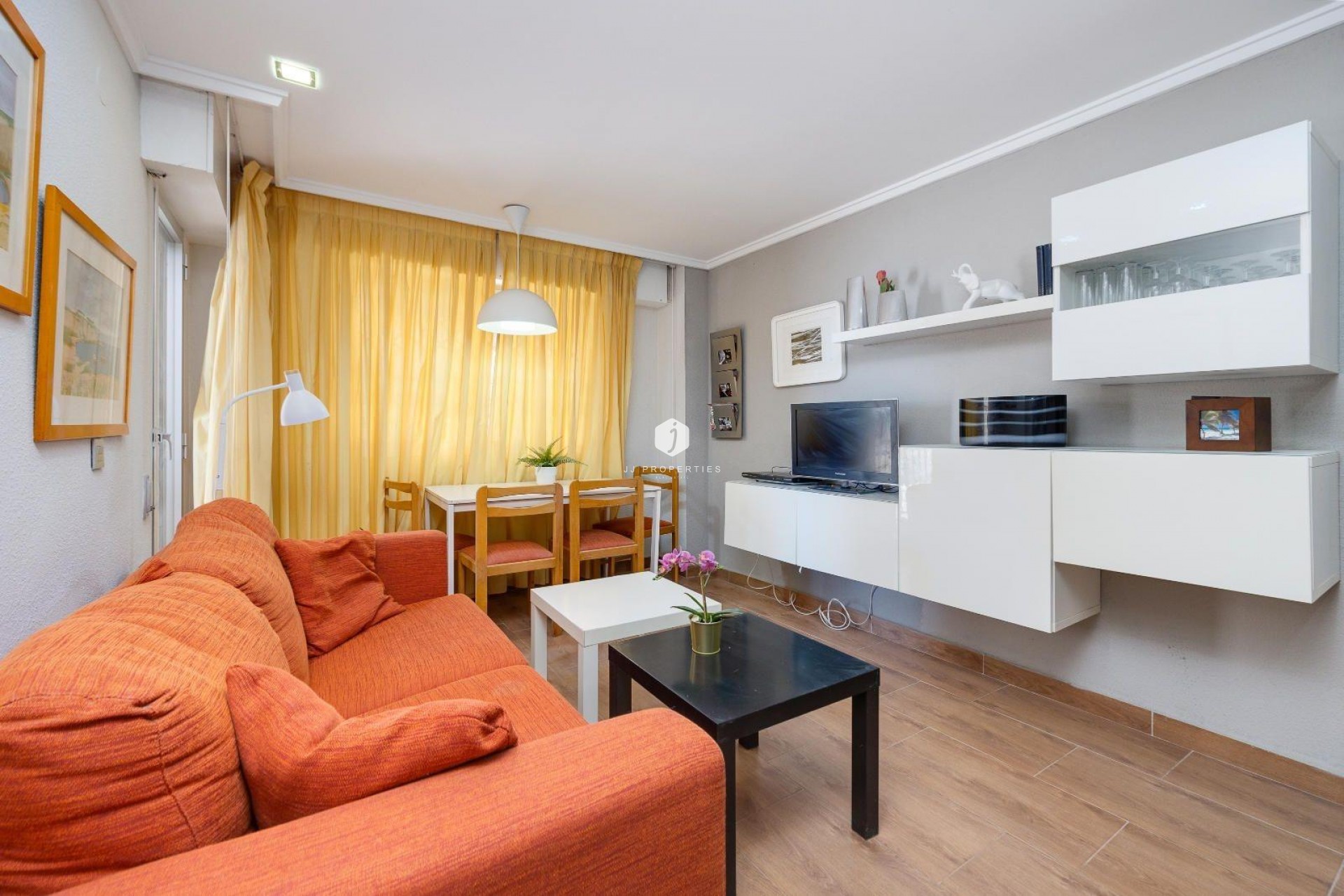 Tweedehands - Appartement / flat -
Torrevieja - Acequion