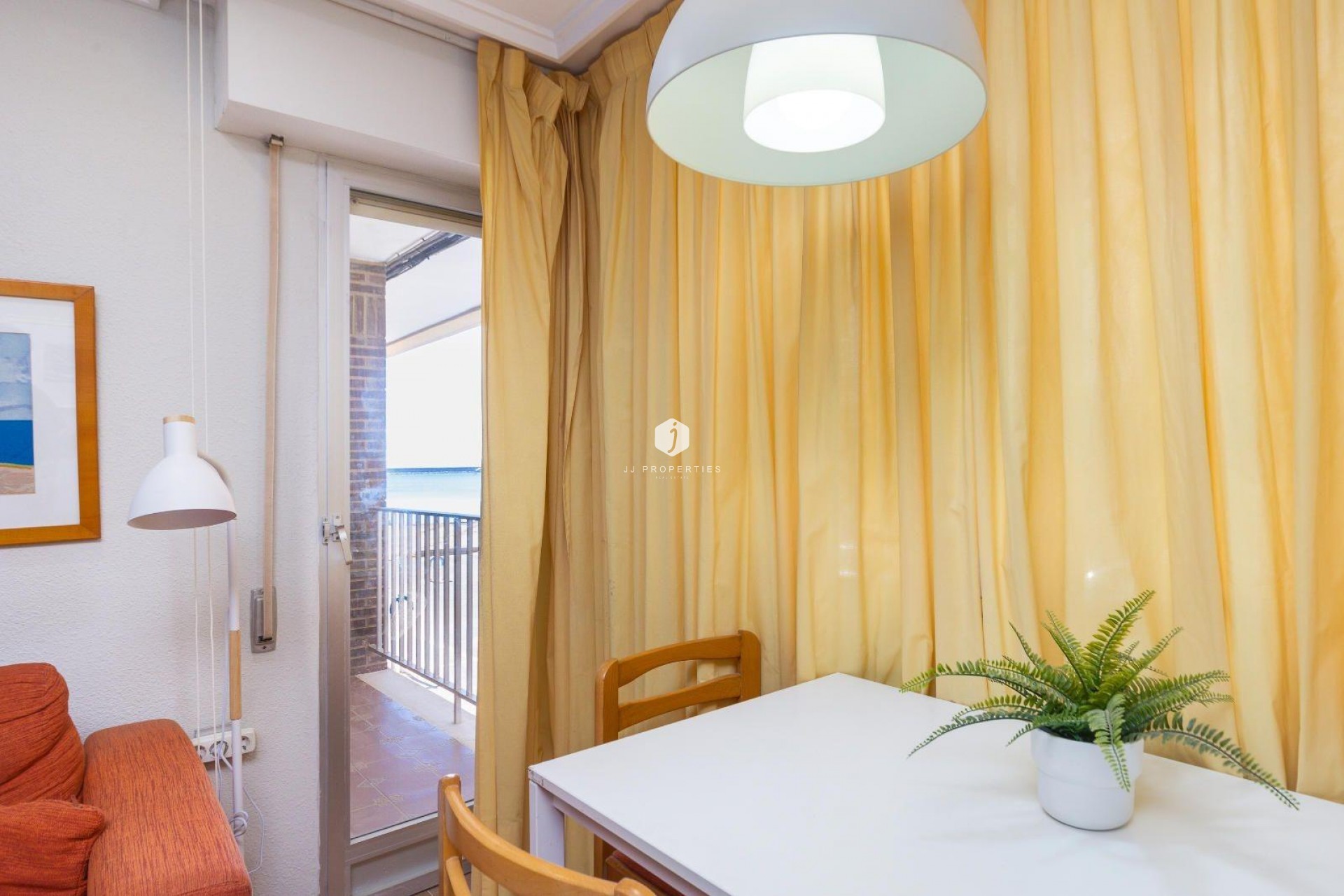 Tweedehands - Appartement / flat -
Torrevieja - Acequion