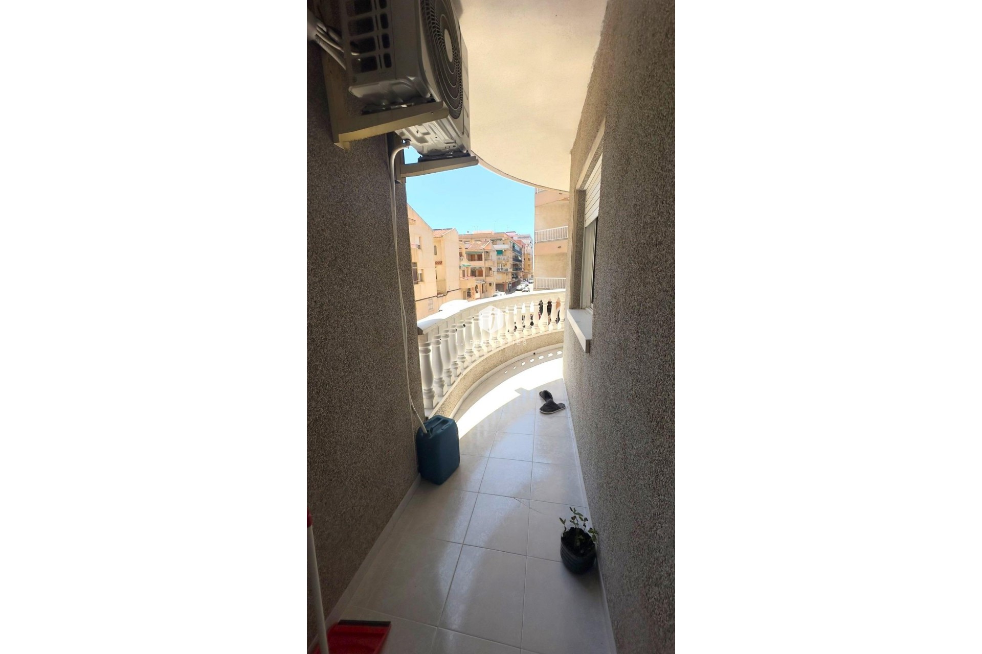 Tweedehands - Appartement / flat -
Torrevieja - Acequion