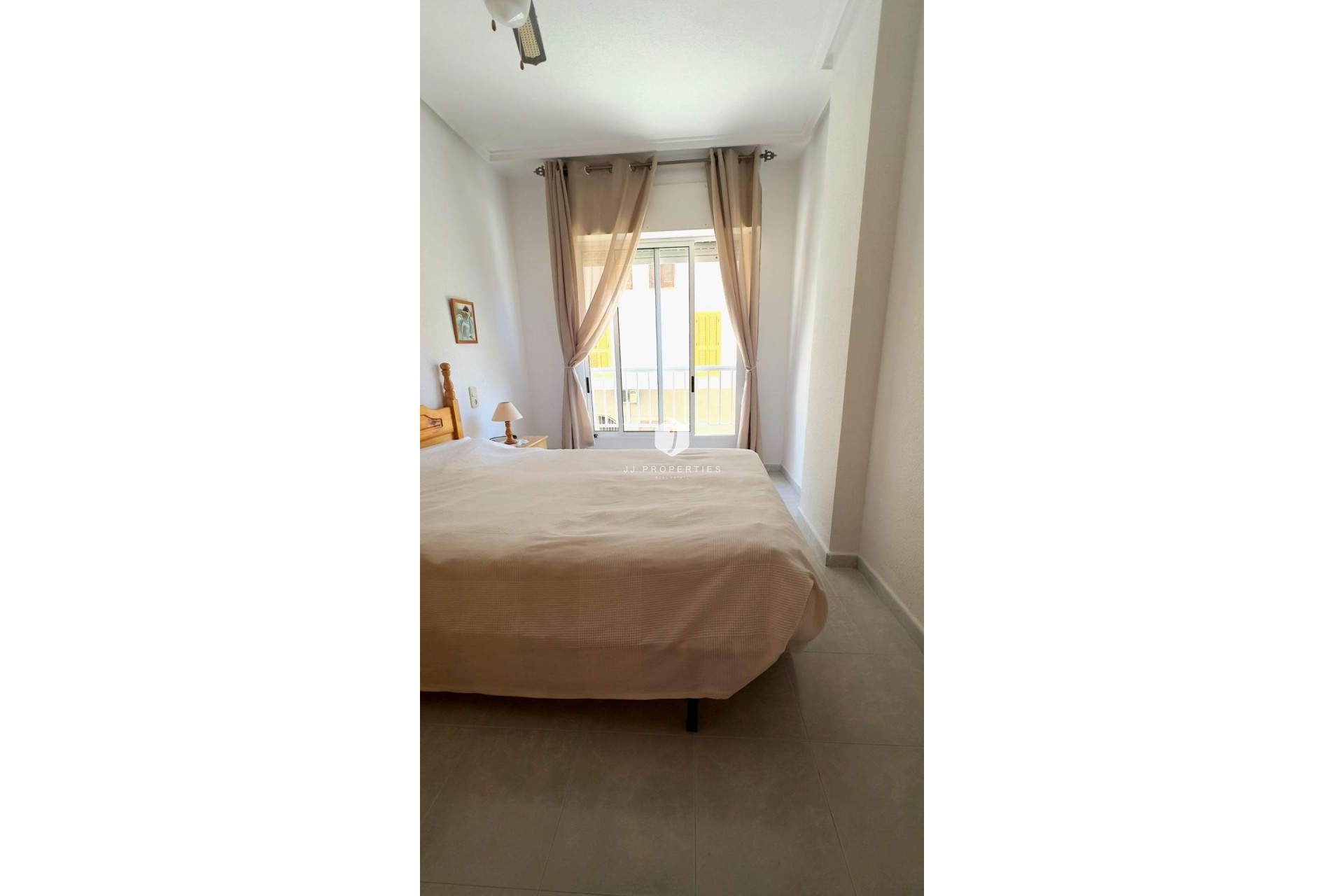 Tweedehands - Appartement / flat -
Torrevieja - Acequion