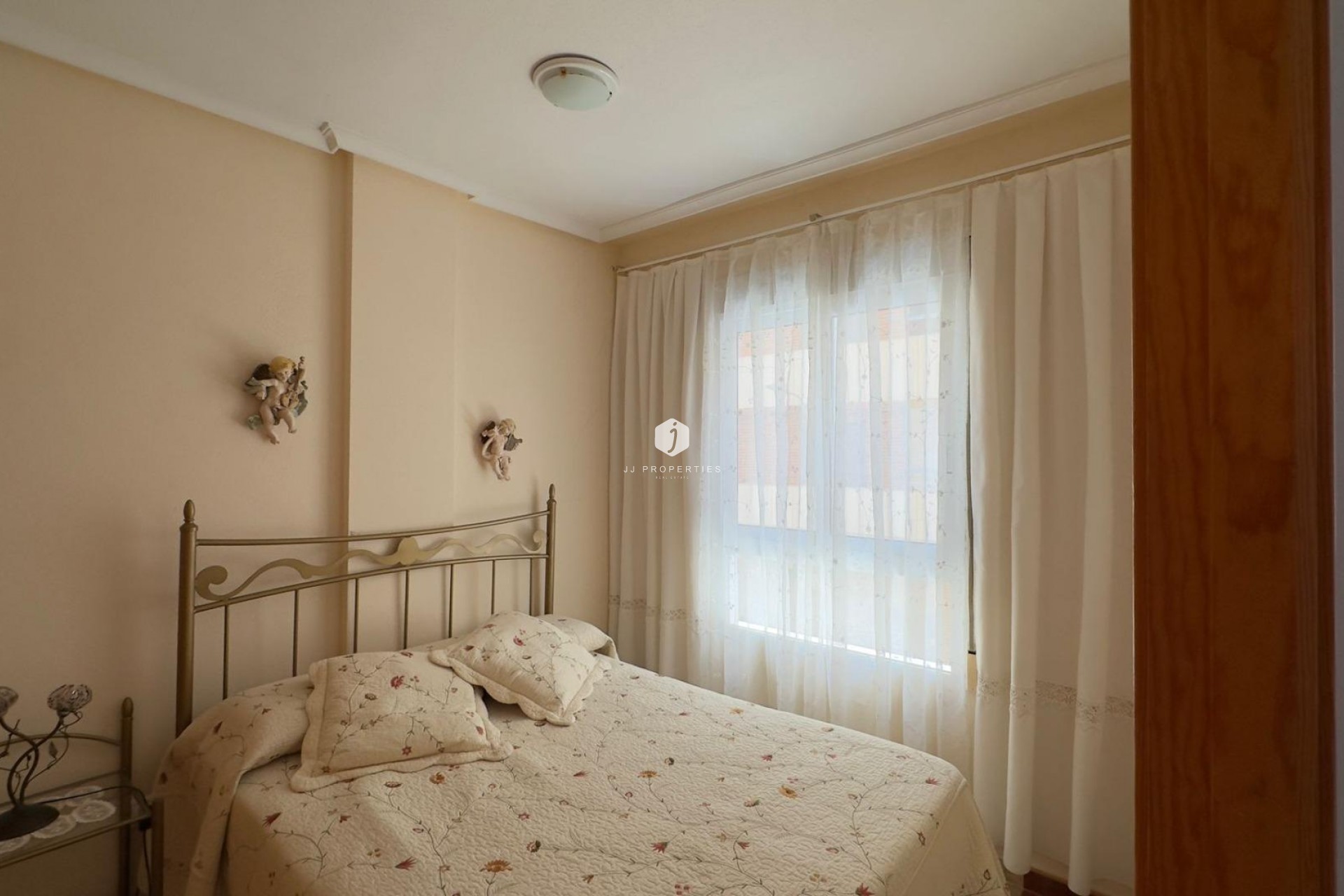 Tweedehands - Appartement / flat -
Torrevieja - Acequion