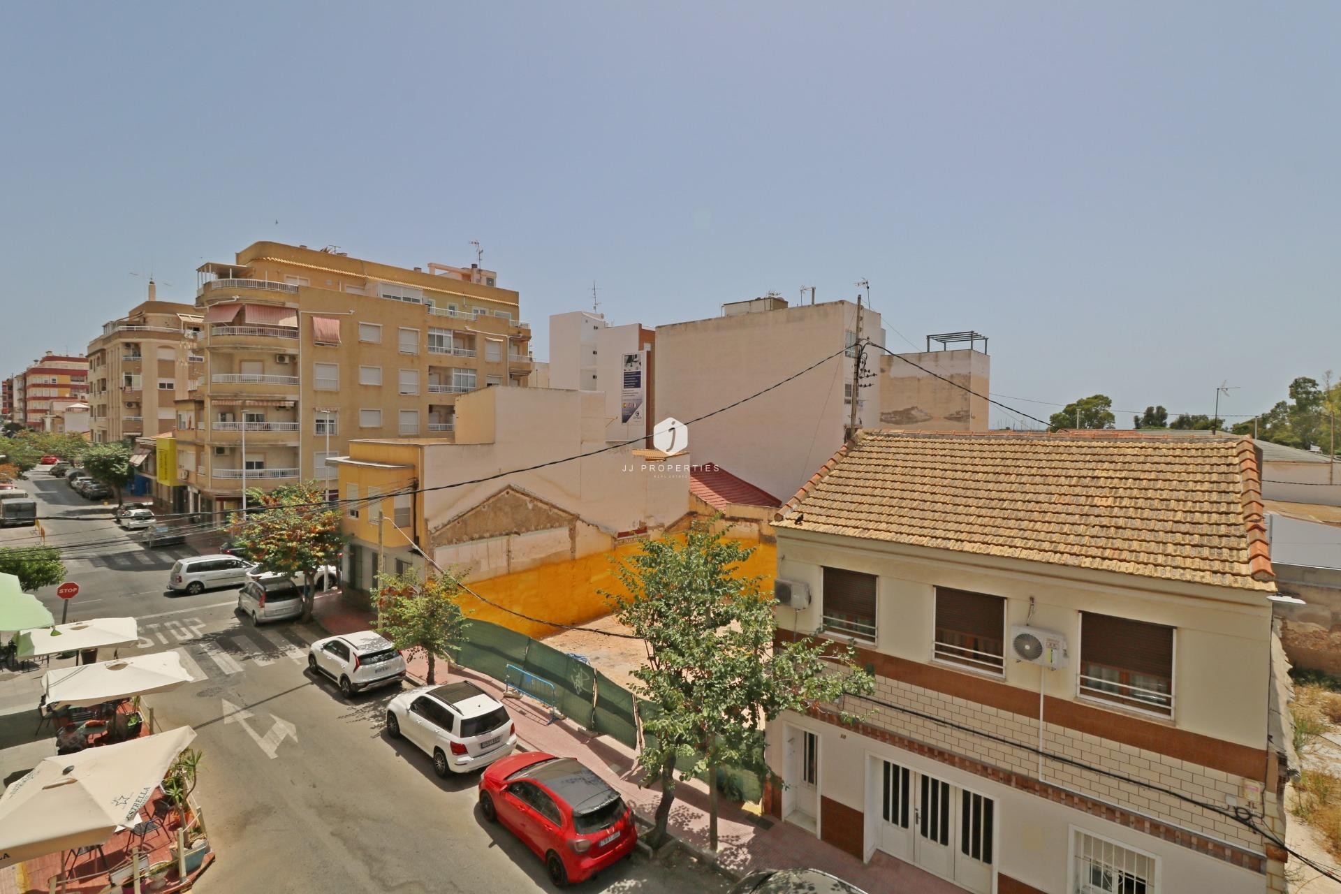 Tweedehands - Appartement / flat -
Torrevieja - Acequion