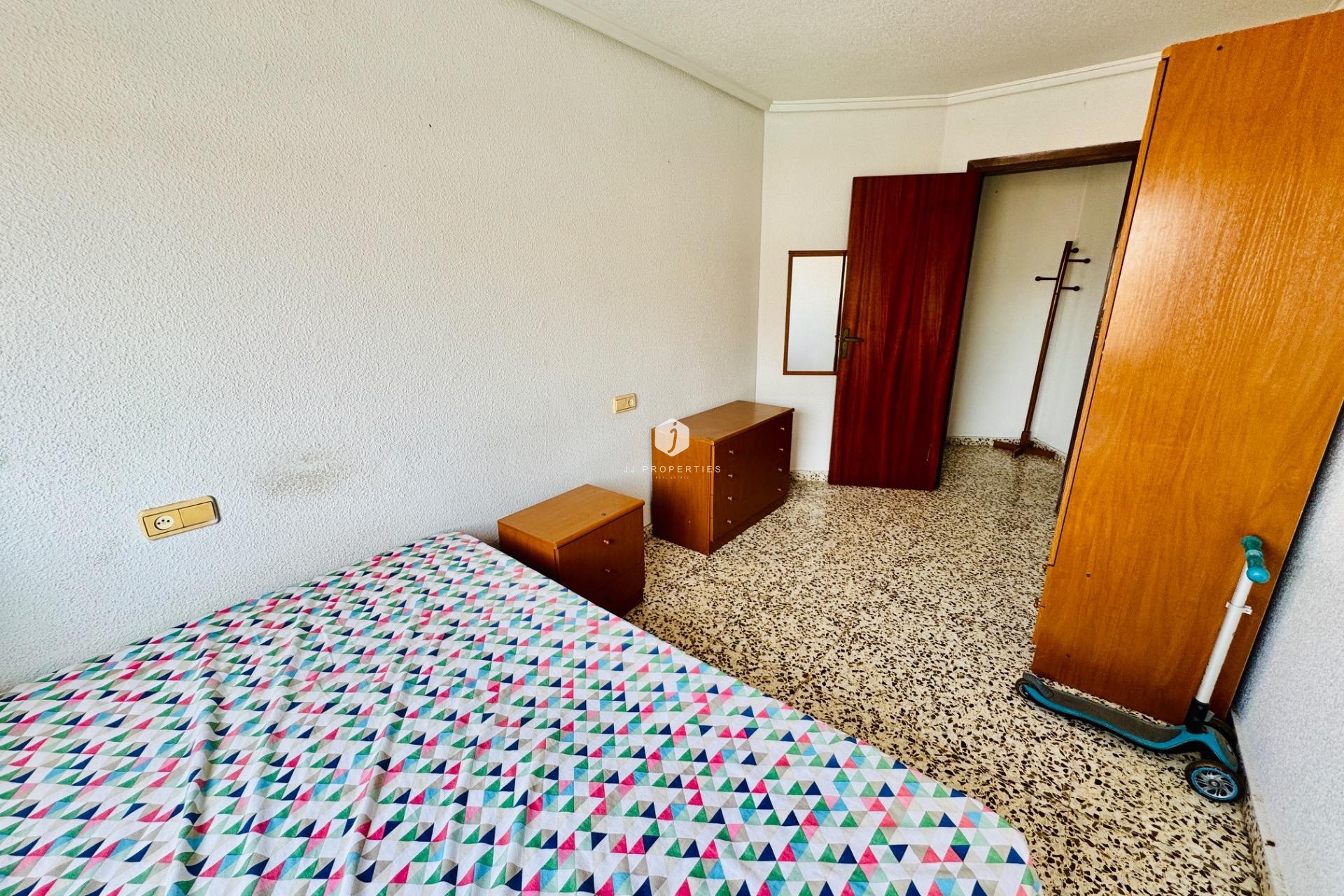 Tweedehands - Appartement / flat -
Torrevieja - Acequion