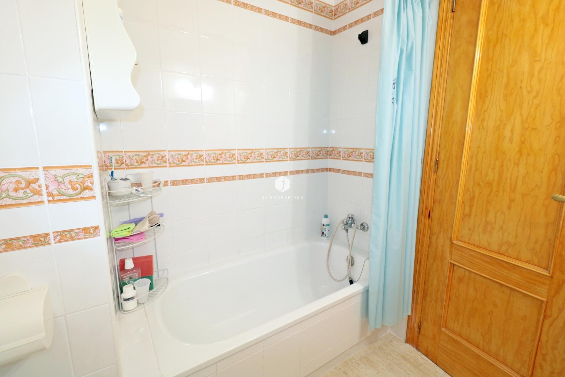 Tweedehands - Appartement / flat -
Torrevieja - Acequion