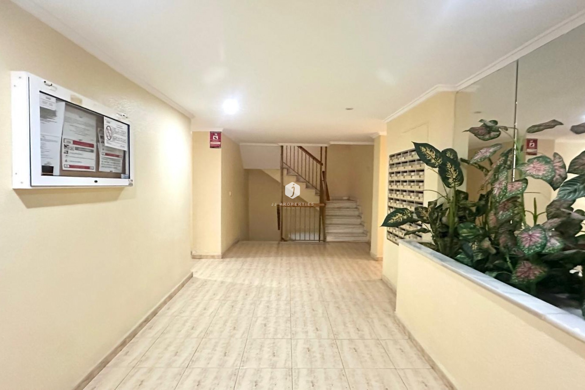 Tweedehands - Appartement / flat -
Torrevieja - Acequion