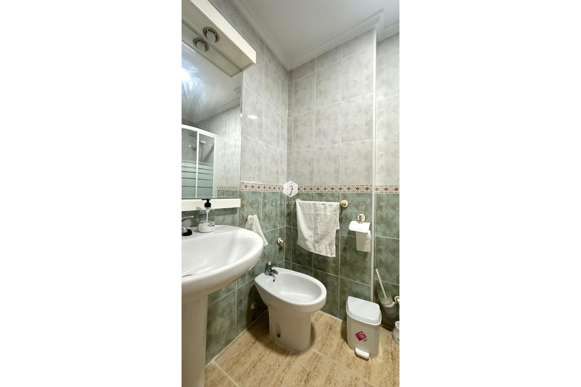 Tweedehands - Appartement / flat -
Torrevieja - Acequion