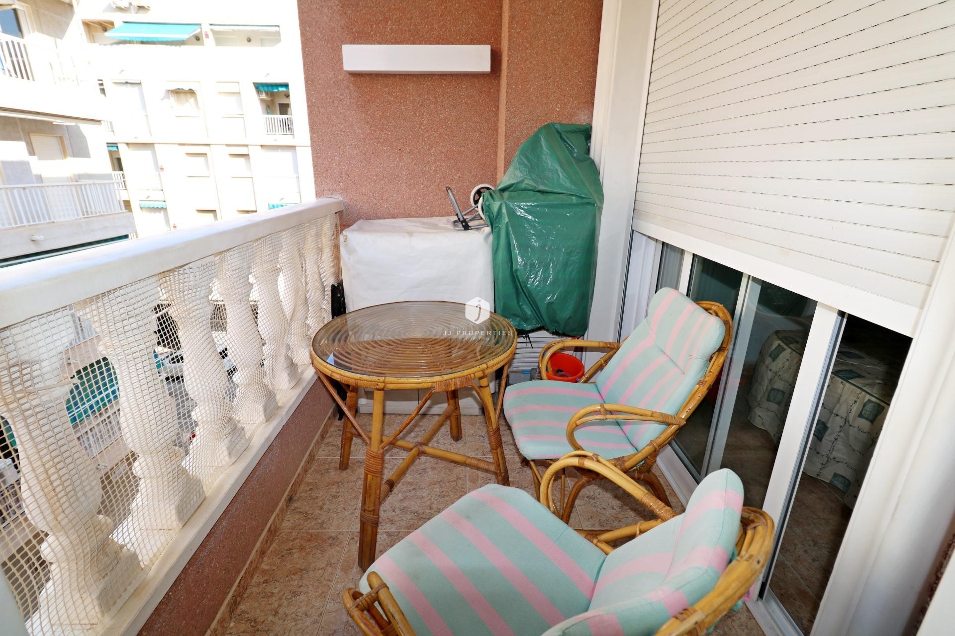 Tweedehands - Appartement / flat -
Torrevieja - Acequion