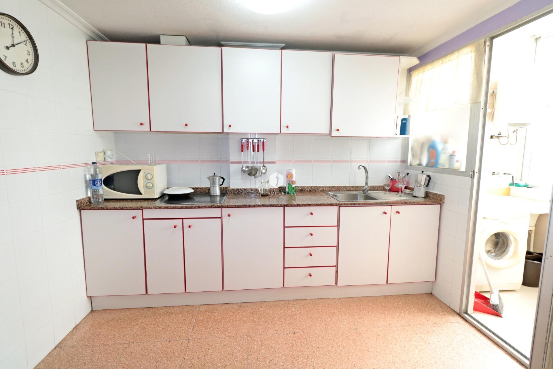 Tweedehands - Appartement / flat -
Torrevieja - Acequion