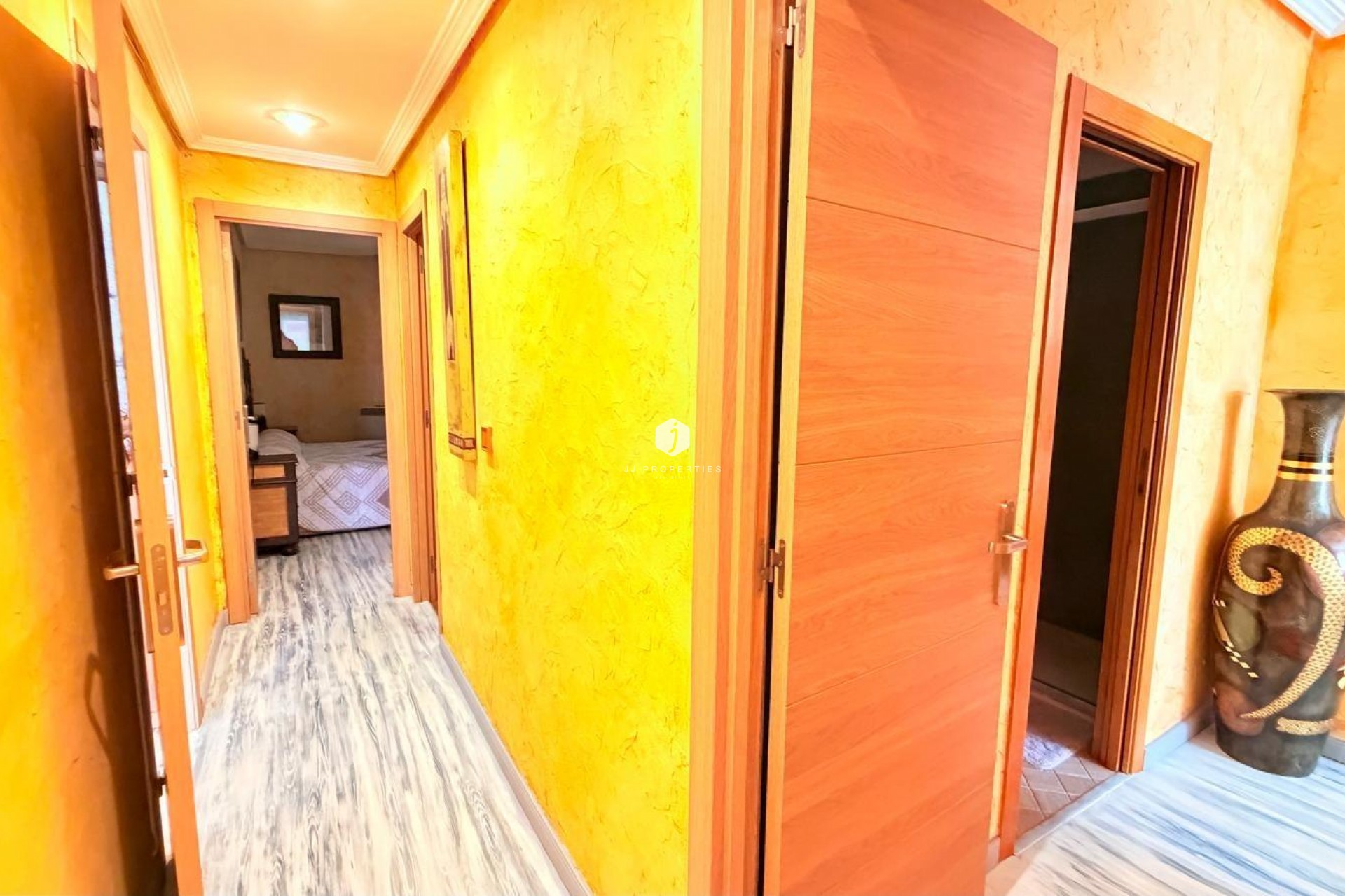 Tweedehands - Appartement / flat -
Torrevieja - Acequion