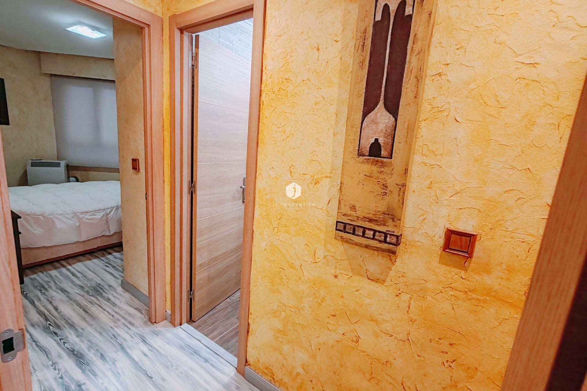 Tweedehands - Appartement / flat -
Torrevieja - Acequion